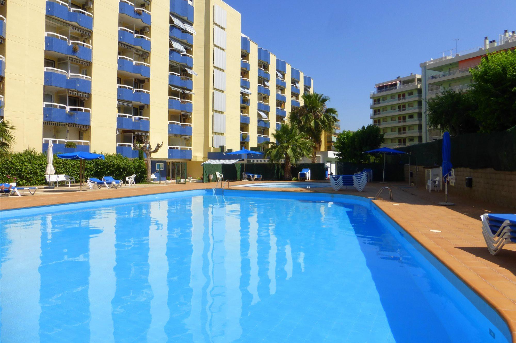 Rentalmar Alboran Apartments Salou Exterior foto