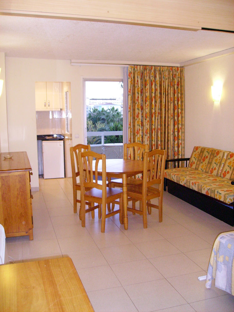 Rentalmar Alboran Apartments Salou Exterior foto
